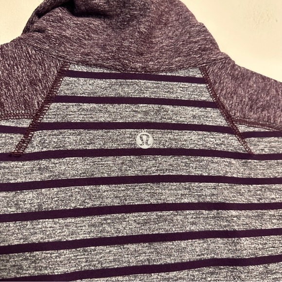 Lululemon Men's Surge 1/4 Zip Striped Pullover Purple Grey Size Large - Picture 7 of 7